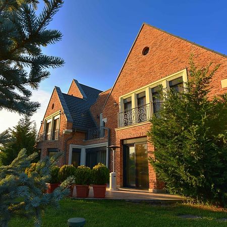 Lacul Verde Resort Плоєшті Екстер'єр фото